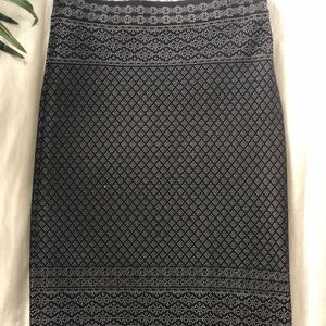 BCBGMAXAZRIA BODY CON SKIRT